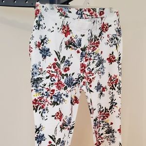 Time & Tru Floral Capri Jeggings